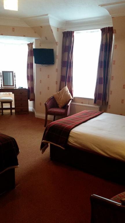 Ord Arms Hotel Muir of Ord Buitenkant foto