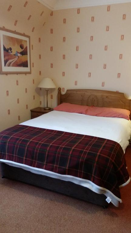 Ord Arms Hotel Muir of Ord Buitenkant foto