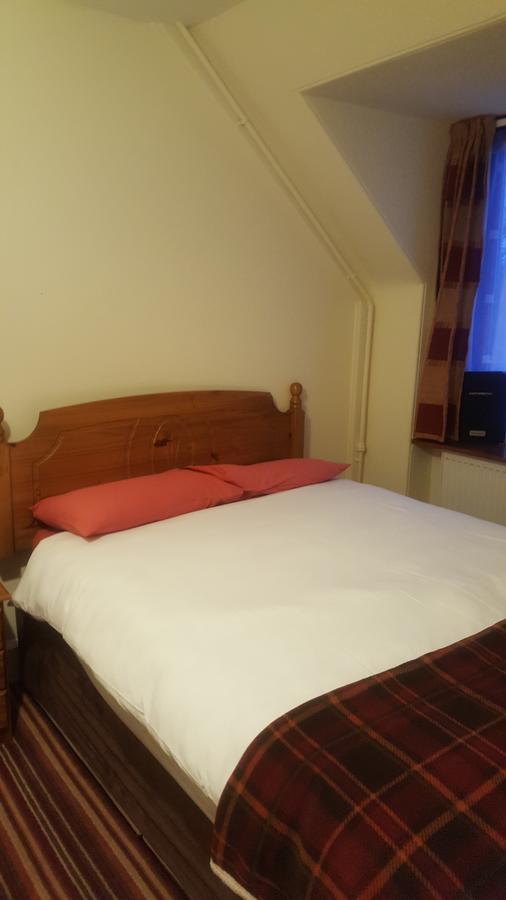 Ord Arms Hotel Muir of Ord Buitenkant foto